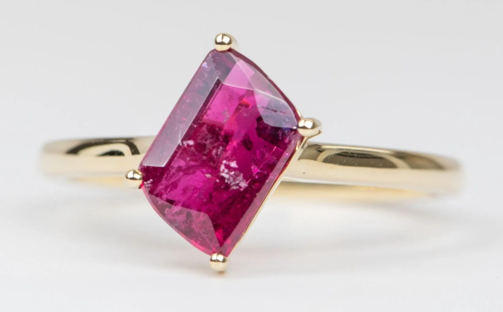 1.36ct Fancy Shape Rubellite Pink Tourmaline Solitaire Ring 14K Yellow Gold R6141