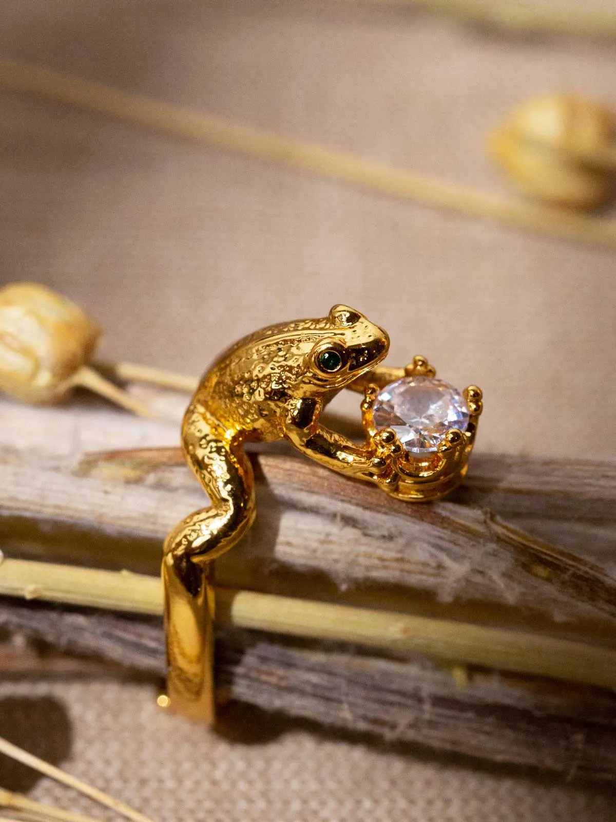 Charming Frog Ring