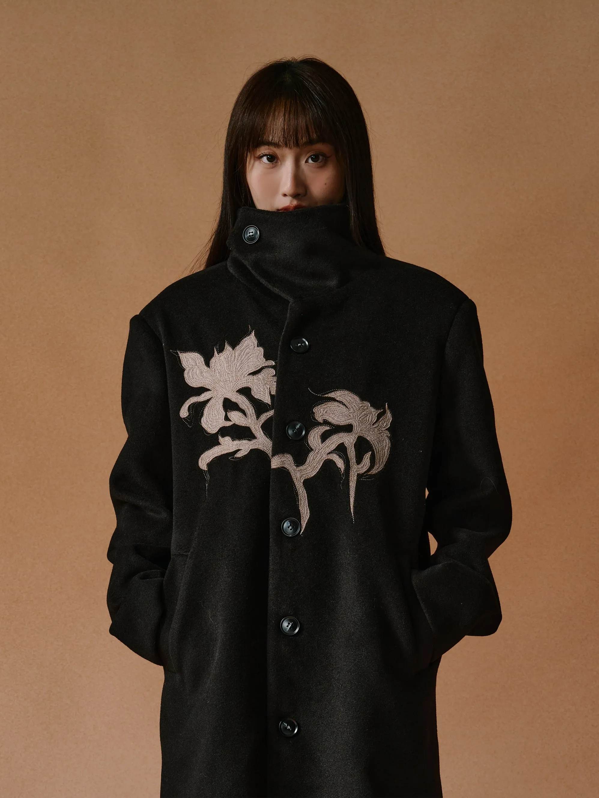 Chinese Style Iris Appliqué Embroidered Coat