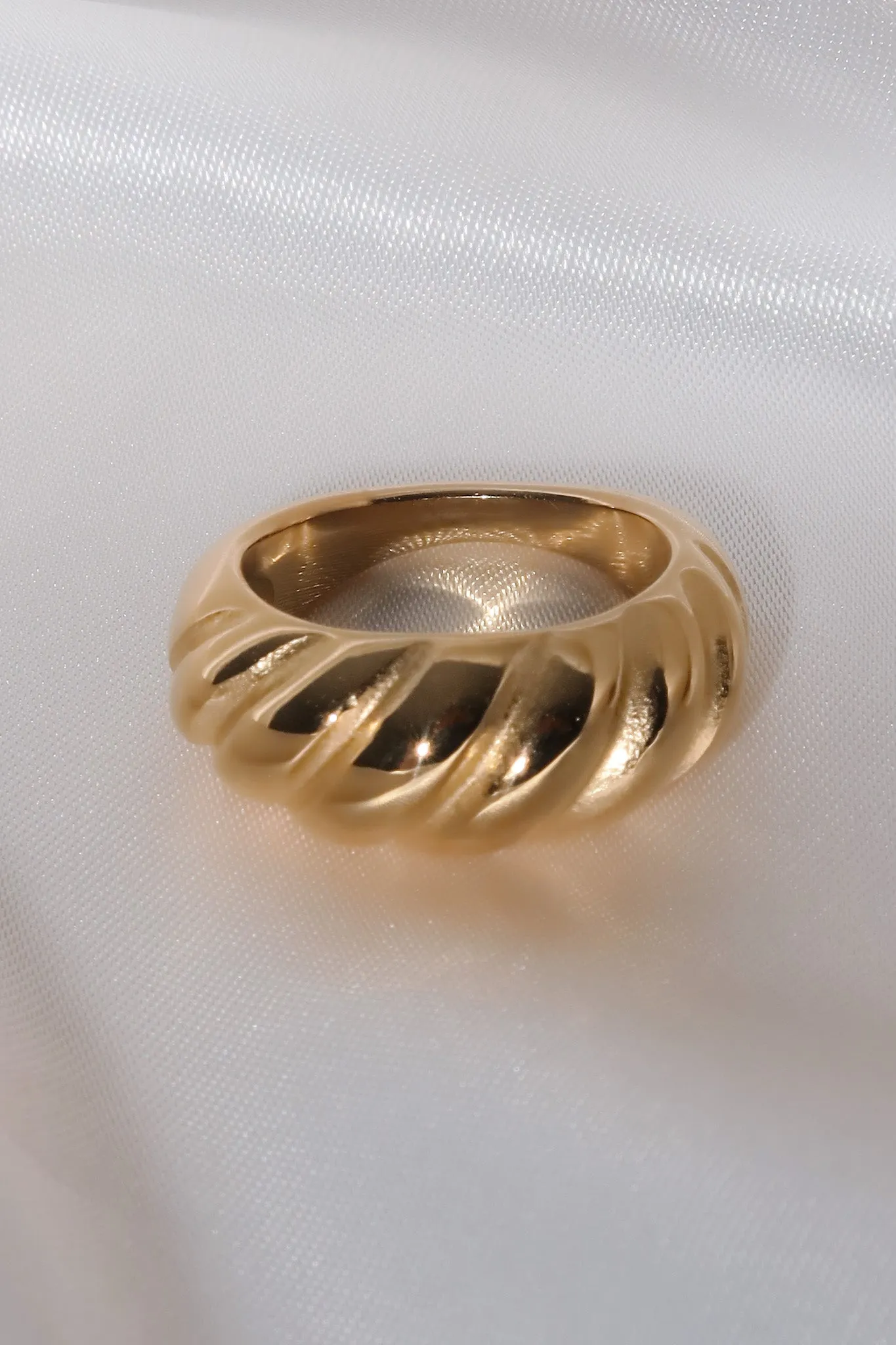 Croissant Ring