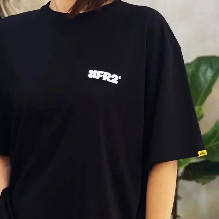 FR2 JAPAN Round Logo Tee Black