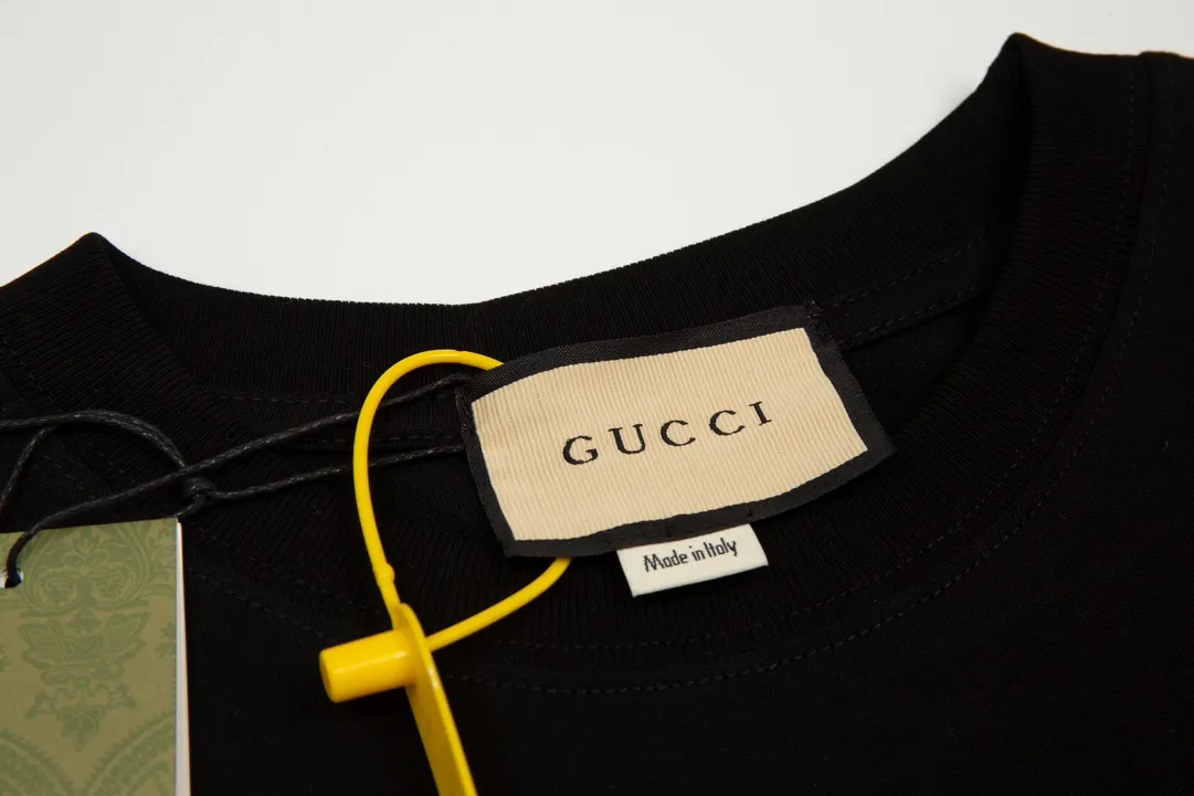 Gucci 23SS New Chest Embroidered Logo Short Sleeve T-Shirt Black 7.11