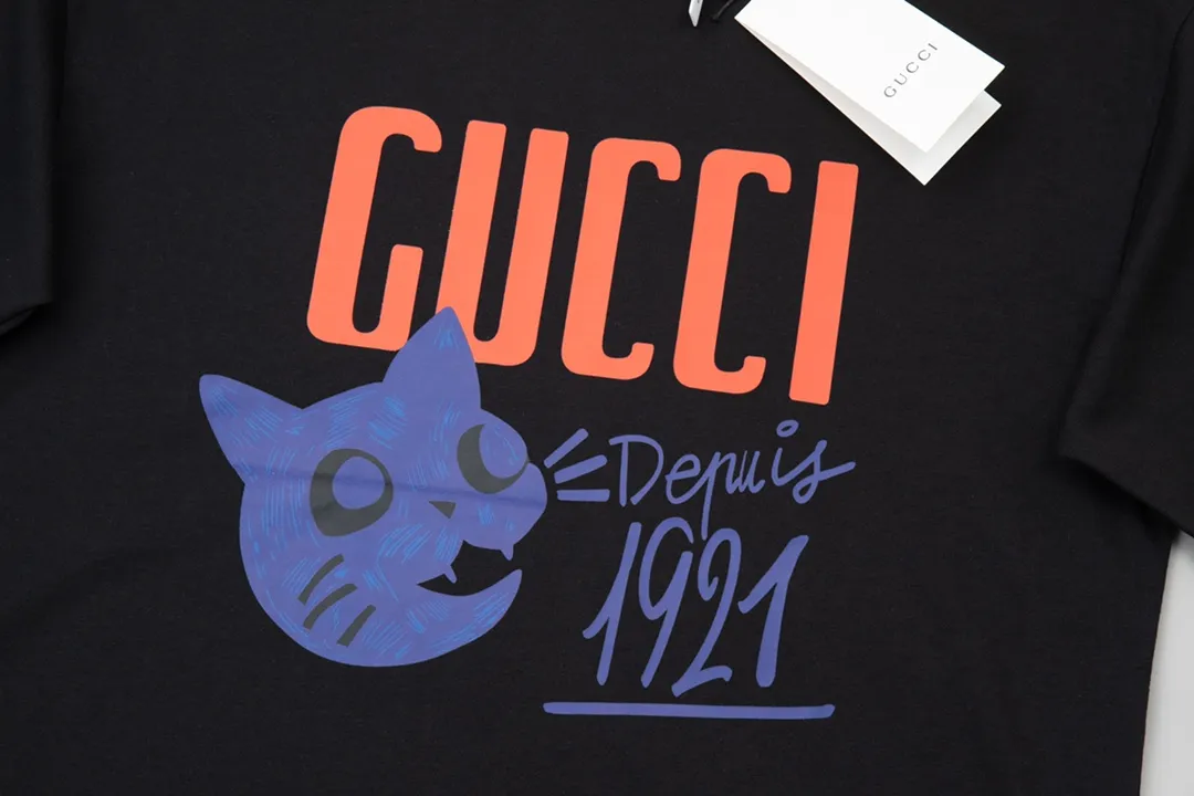 Gucci early spring new kitten head logo T-shirt Black 1.22