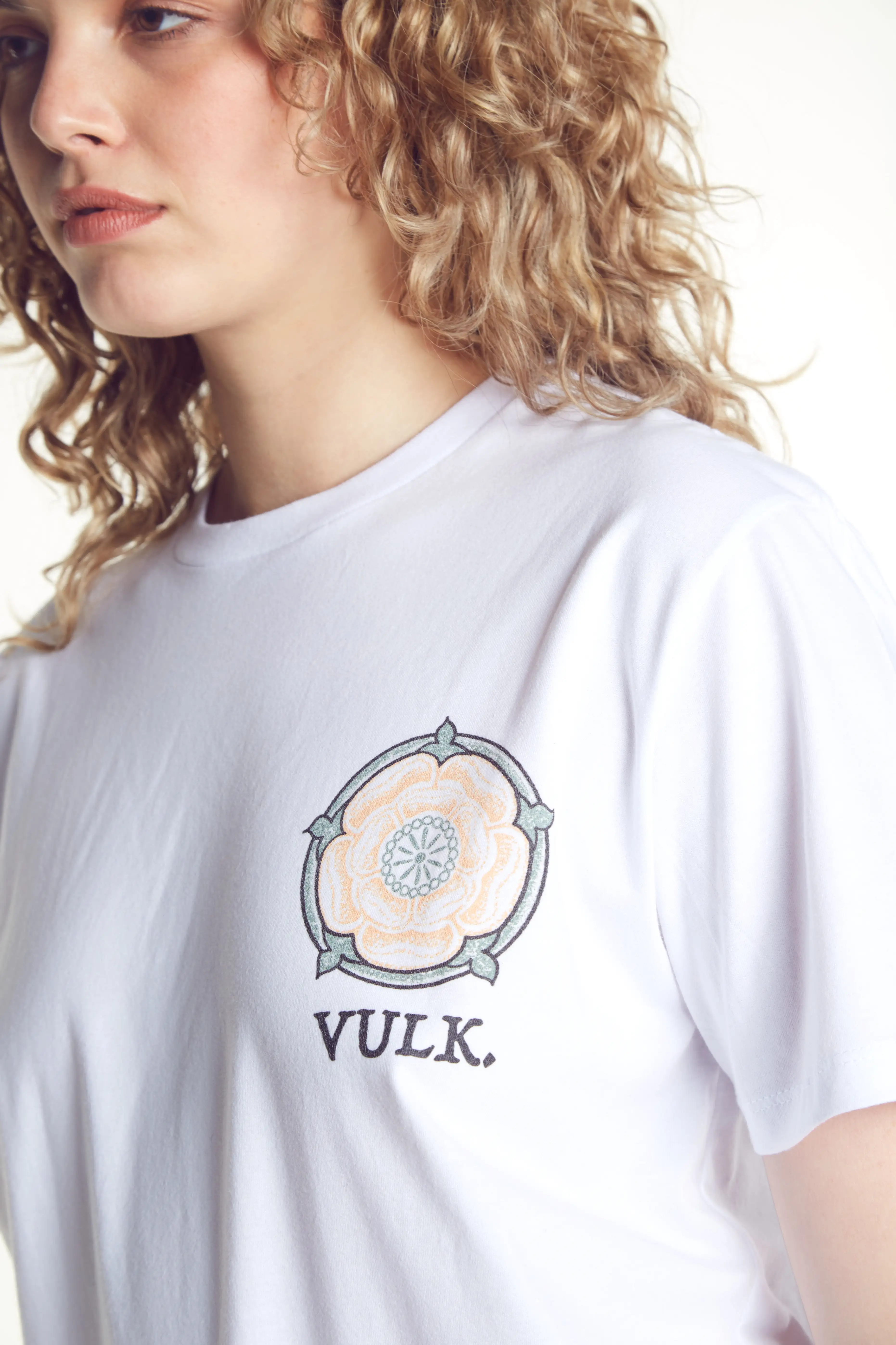 Remera Mc Vulk Compass Tee White