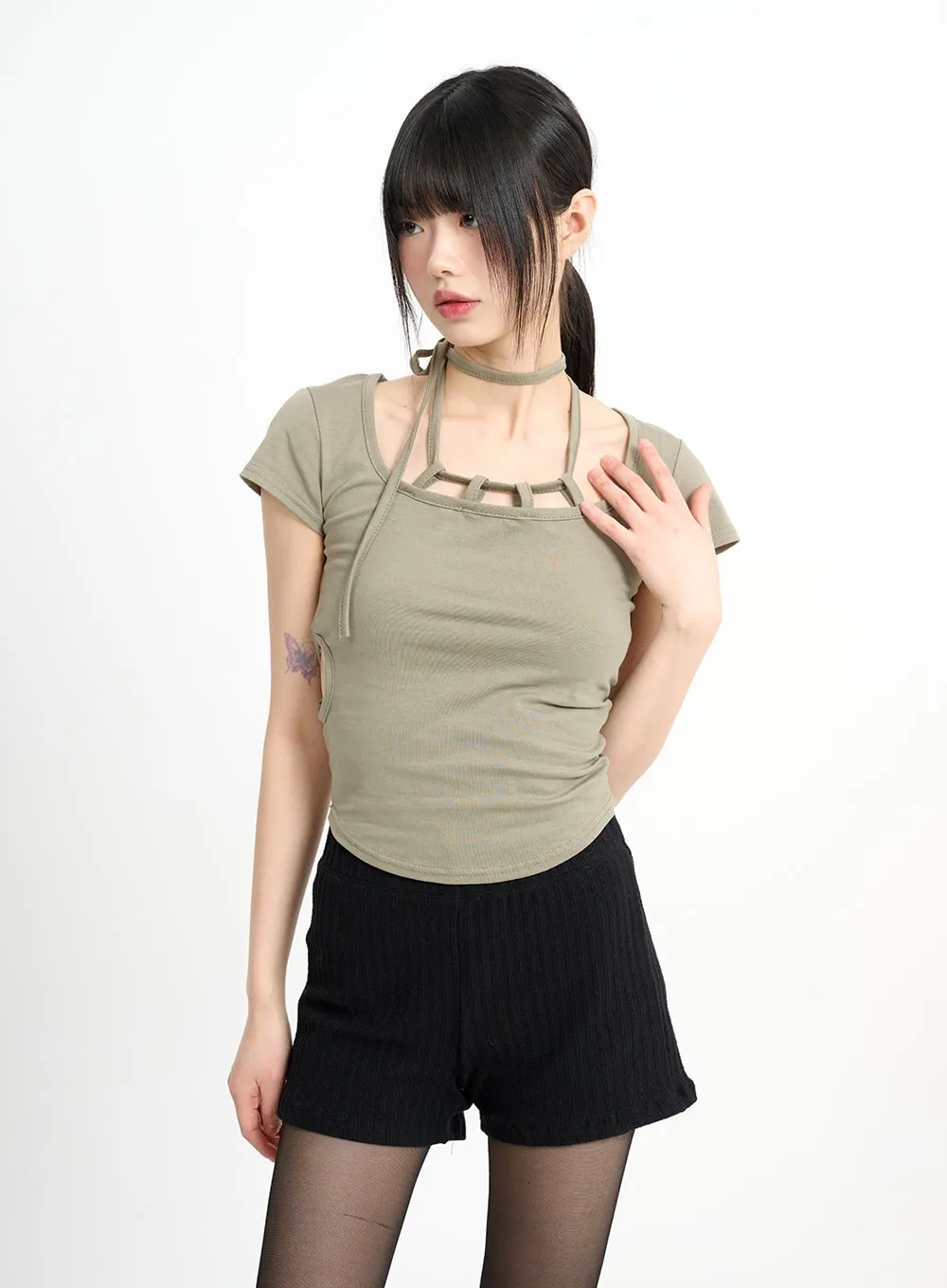 Strap Cut Out Cropped Tee CM415