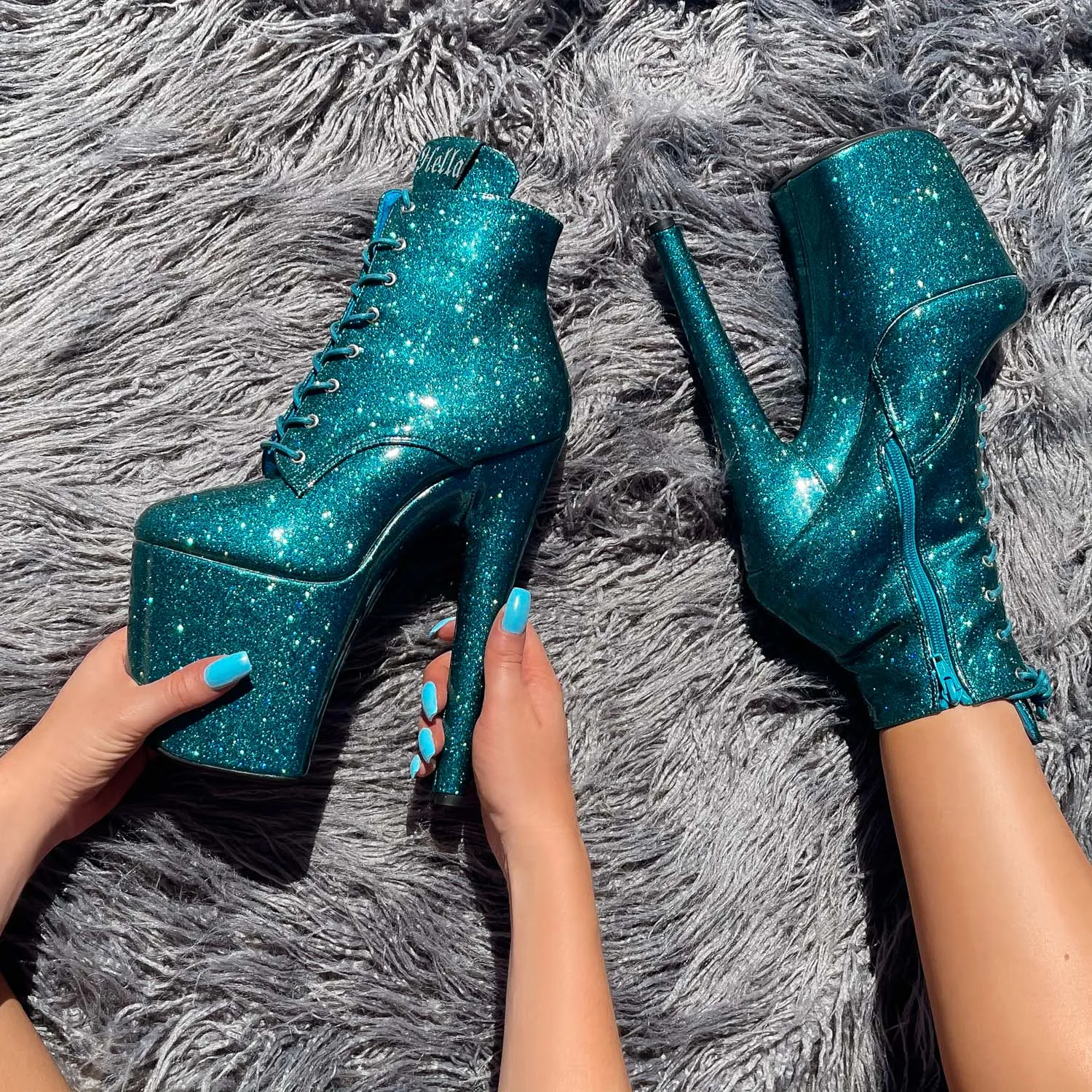 The Glitterati Ankle Boot - Ocean Eyes - 8 INCH