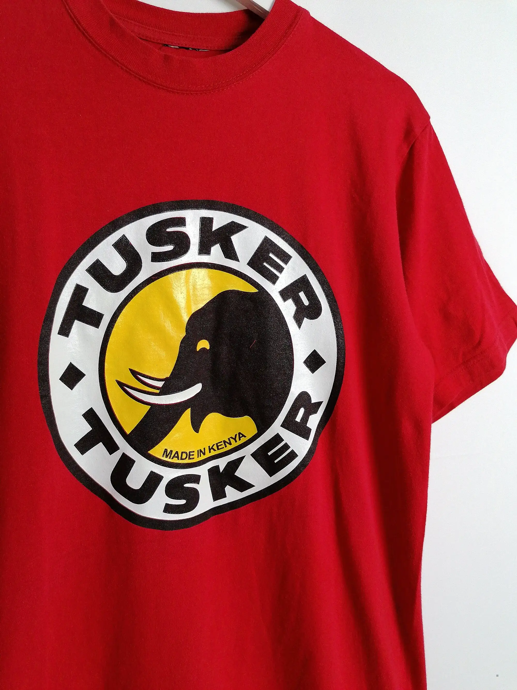 Vintage 90's TUSKER African Beer Unisex T-shirt Red