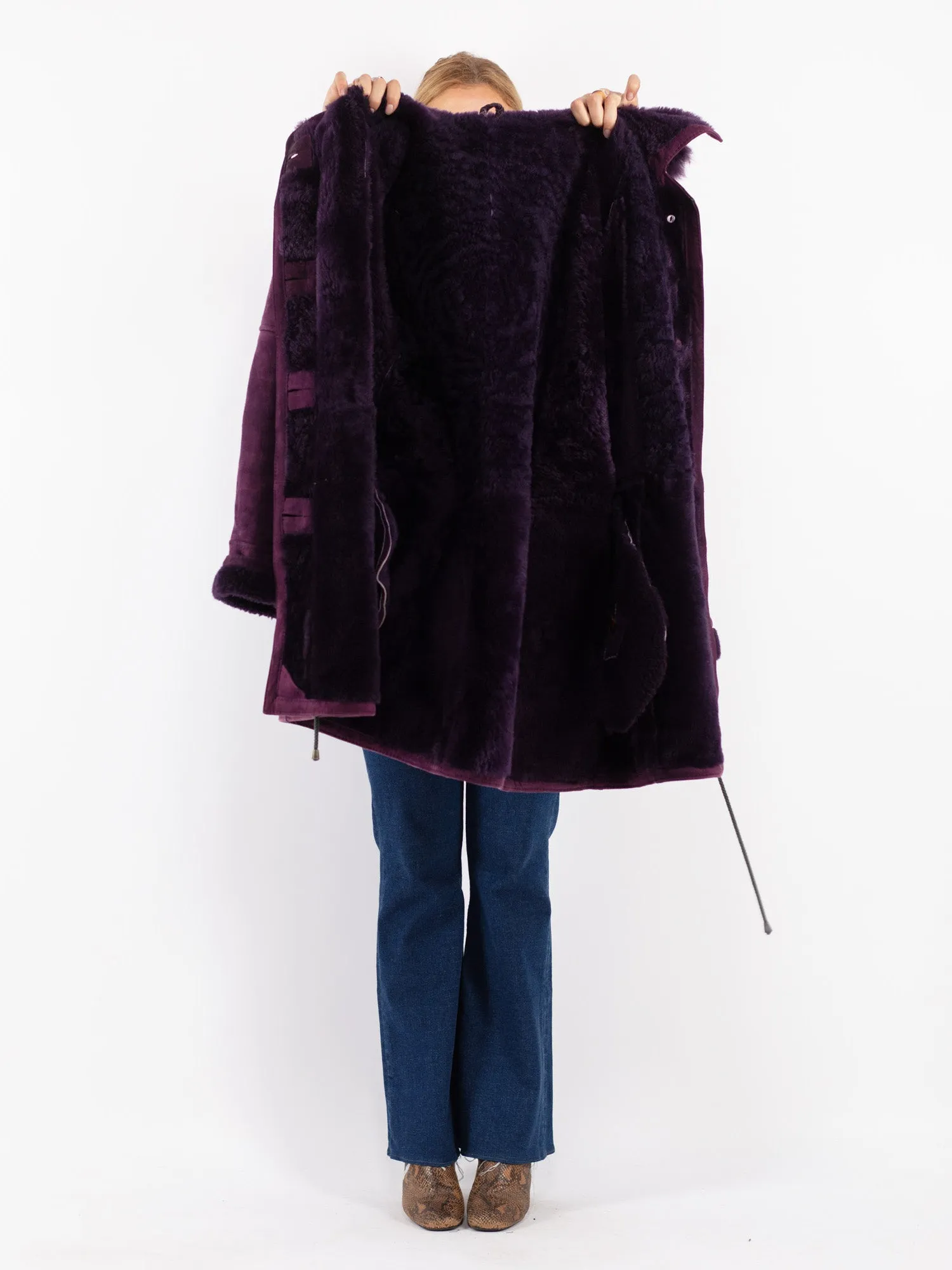 Vintage 90's Women Hooded Sheepskin Coat in Purple